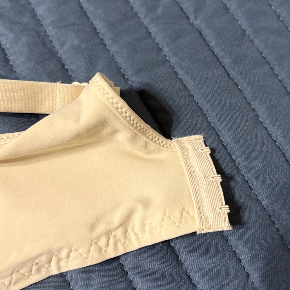 Bali 42B bra, nude, NWOT - Picture 8 of 9